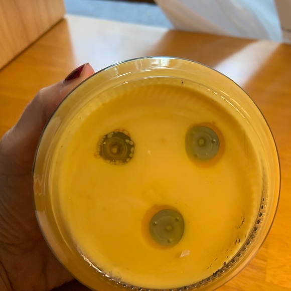 🦩Pineapple Cilantro triple wick jar candle - Picture 3 of 4